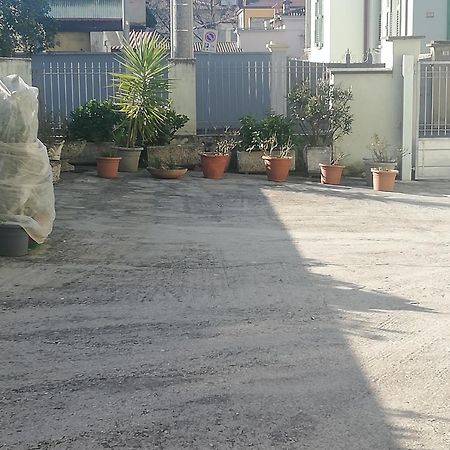 Agli Oleandri Appartamento In Villa Con Con Parcheggio Gorizia Extérieur photo