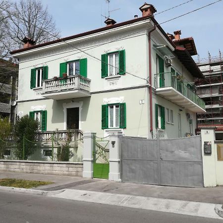 Agli Oleandri Appartamento In Villa Con Con Parcheggio Gorizia Extérieur photo