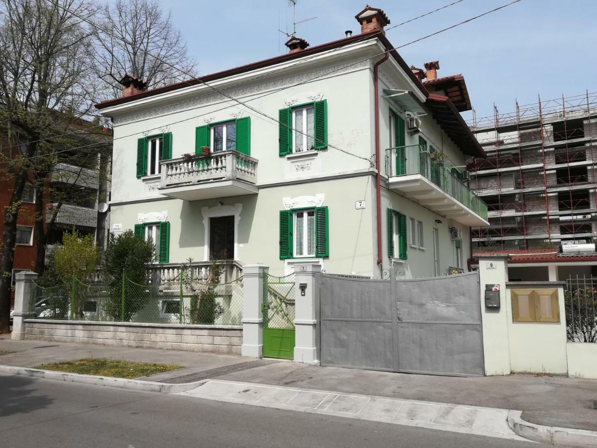 Agli Oleandri Appartamento In Villa Con Con Parcheggio Gorizia Extérieur photo